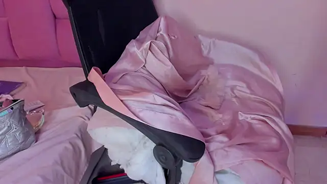 CHANELL_11INCHES webcam