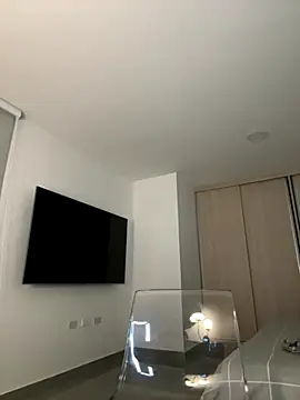 curlyierr (Ask my age) - Undress and get naked