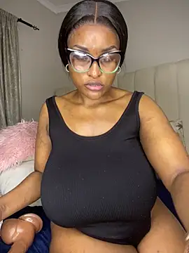Bustygoddess32
