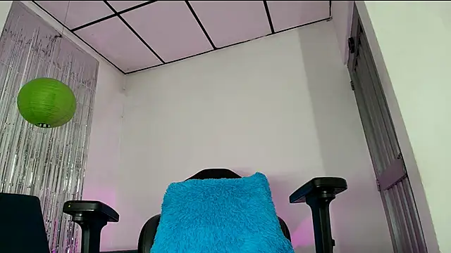 angela_bigdick webcam