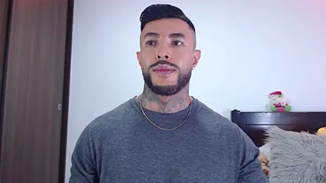 andrea_de_lucaa webcam