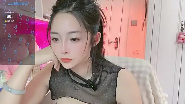 ya-ya- (F young) - 上空，哥哥控制小粉3分钟