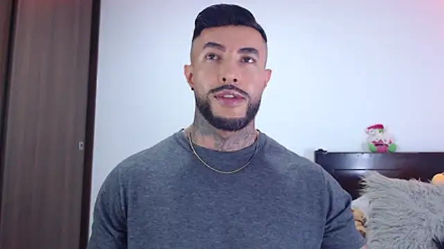 andrea_de_lucaa webcam