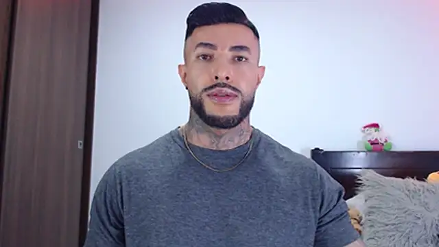 andrea_de_lucaa webcam