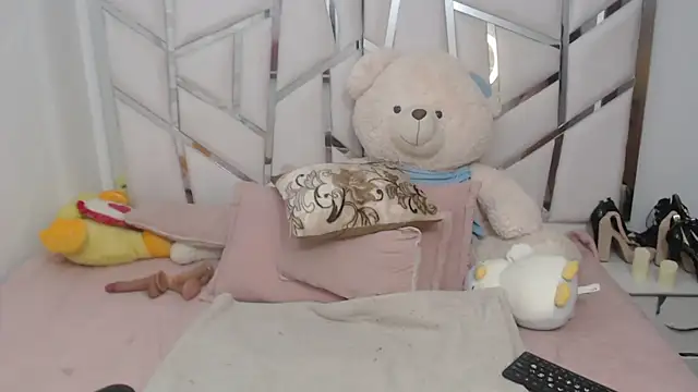 celestesouzalatin webcam