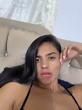 AnaaFaith_ webcam