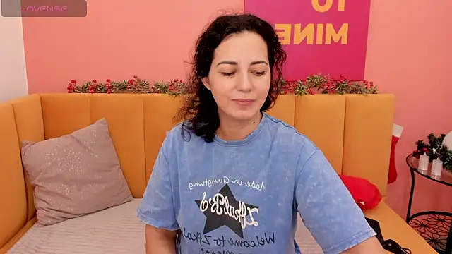 Linda_Insatiable webcam