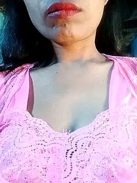 Kajal-Mehra webcam