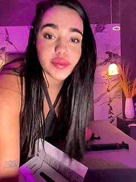 SofiaWildee webcam