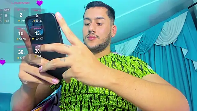 latino_hot_boy - Latino_Hot_Boy's free webcam