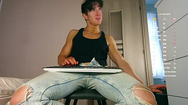 ChristianLevine_ webcam