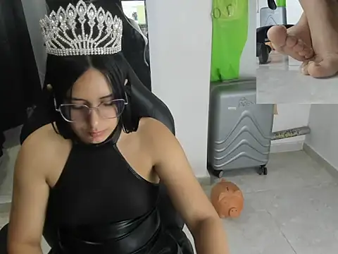 queen_findom1 webcam