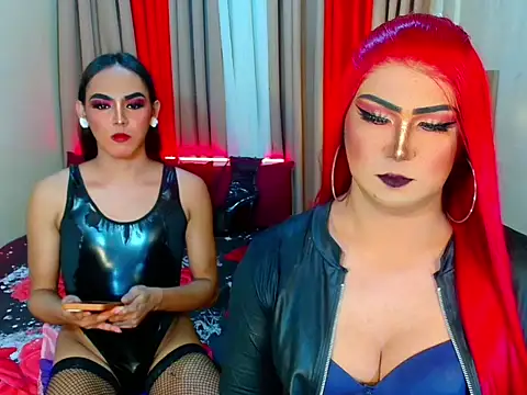 02HornyCumTrans webcam