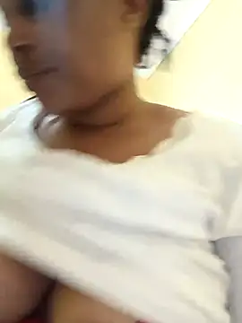 Prettyboobiesx webcam