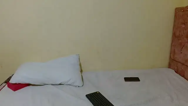 Lil_condor_bby1 webcam