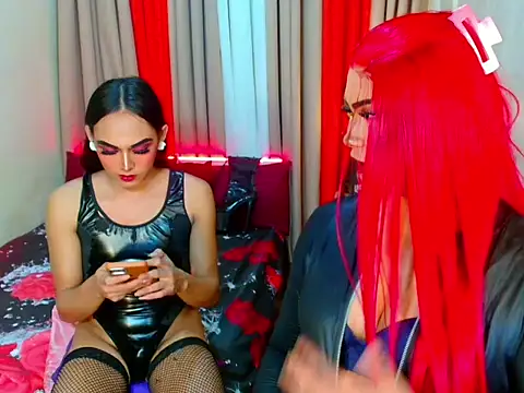 02HornyCumTrans webcam