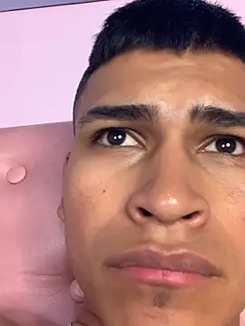 Emiliano_Reyes webcam