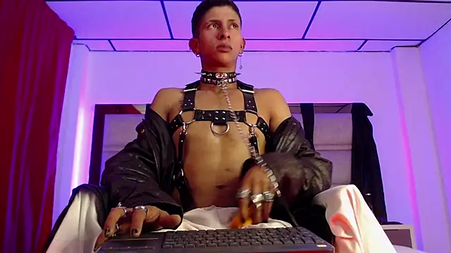 Maximo_king25 webcam