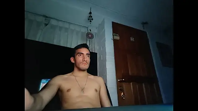 TommyMomentum webcam