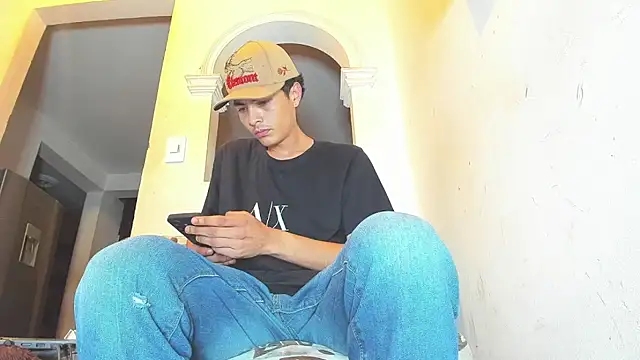 Master_liam00 webcam