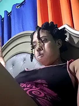 HONEYSWEETS_LIVE webcam