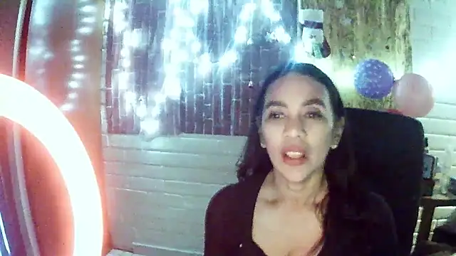 MiiaVelasquez webcam