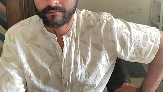 MakeMeAwareAah webcam