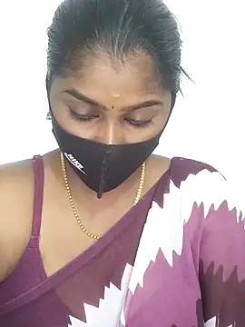 Tamil_Azhaghi webcam