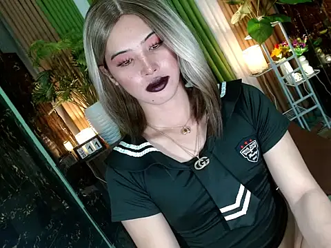 Queen_kendalx19 webcam