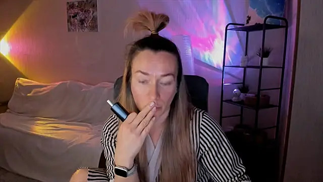 RebeccaMartinez webcam