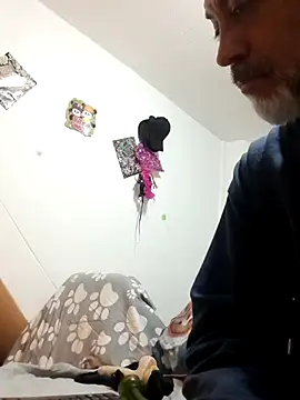 jeans_and_emma webcam