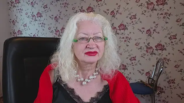 Maya_Mayflower webcam