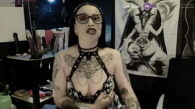 Evil_Queen_666 webcam