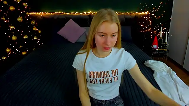 Alina_Blonde webcam