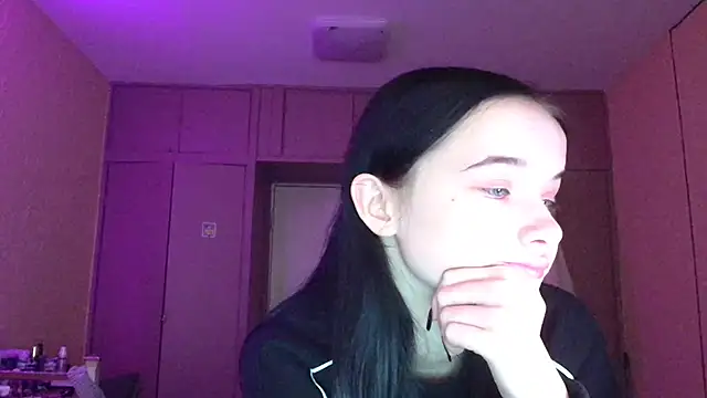 Emilia_Light webcam
