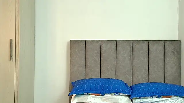 karina_lewis_ webcam