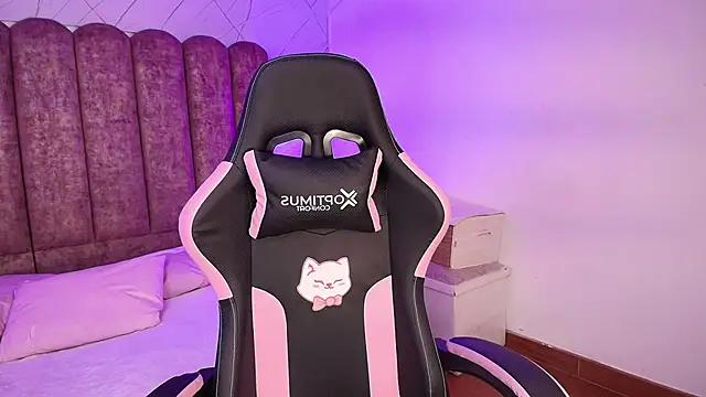 Fluffy_Bubble21 webcam