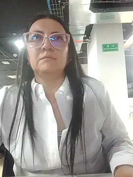 Monserratizzy webcam