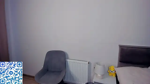 LorrieDegonia webcam