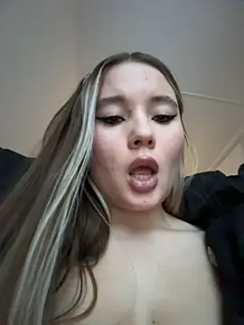 StephanieMur webcam