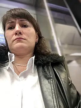 ZhenjaPoledance webcam