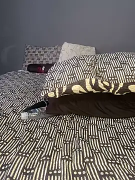 Ebony_Warlock_ webcam