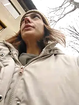 SheTheDeeevil webcam