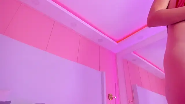 shaina_vasquez webcam