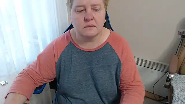 Bertie_Adeline webcam