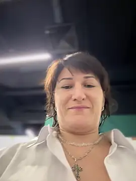 ZhenjaPoledance webcam