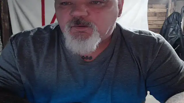 Newfiesausage1972 webcam