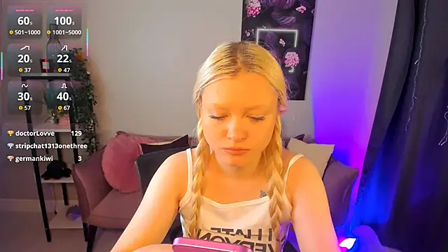 Millie_Vanillies webcam