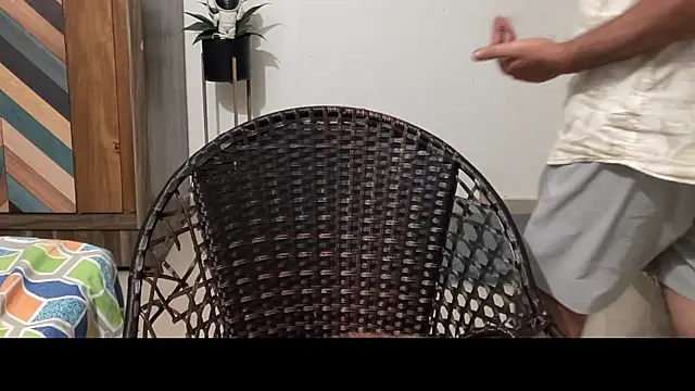 MakeMeAwareAah webcam