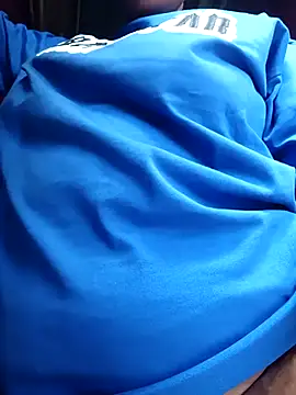 Broan_me Live Webcam on Stripchat